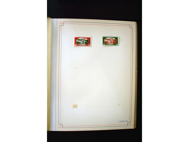 1918/40, umfangreiche ungebrauchte/postfrische und gestempelte Sammlung, teils aufgezogen auf alten Blanko-Blättern und besch