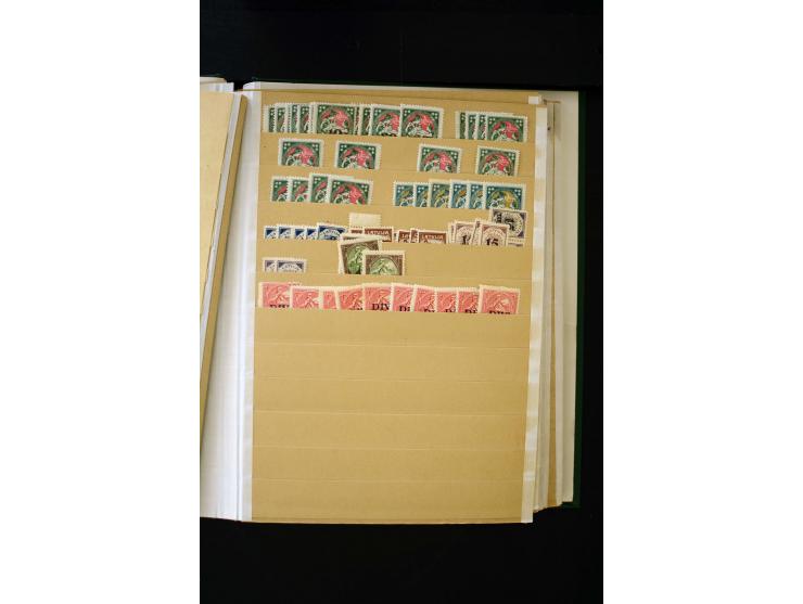1918/40, umfangreiche ungebrauchte/postfrische und gestempelte Sammlung, teils aufgezogen auf alten Blanko-Blättern und besch