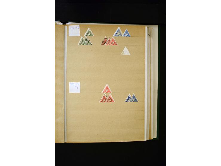 1918/40, umfangreiche ungebrauchte/postfrische und gestempelte Sammlung, teils aufgezogen auf alten Blanko-Blättern und besch