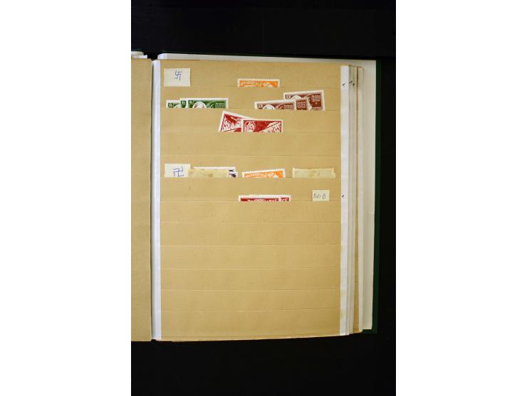 1918/40, umfangreiche ungebrauchte/postfrische und gestempelte Sammlung, teils aufgezogen auf alten Blanko-Blättern und besch