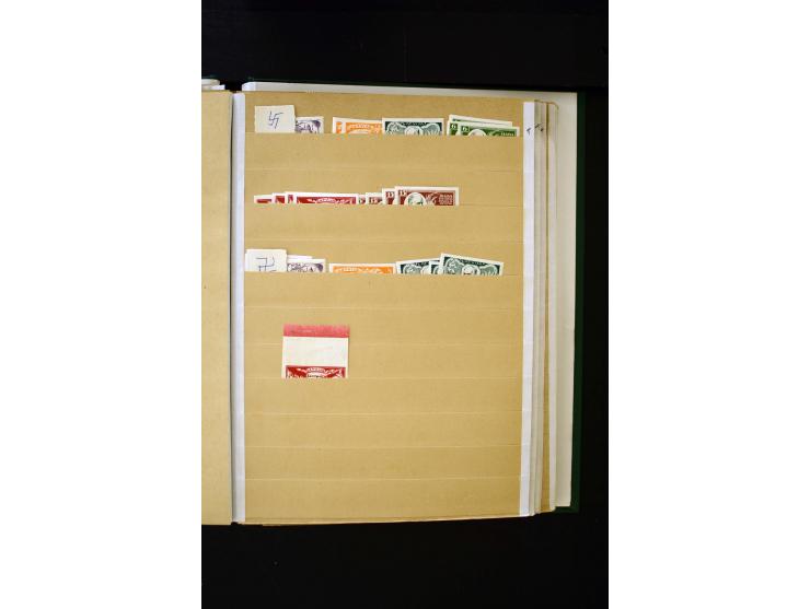 1918/40, umfangreiche ungebrauchte/postfrische und gestempelte Sammlung, teils aufgezogen auf alten Blanko-Blättern und besch