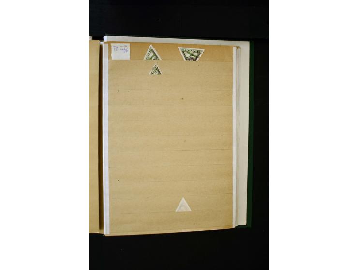 1918/40, umfangreiche ungebrauchte/postfrische und gestempelte Sammlung, teils aufgezogen auf alten Blanko-Blättern und besch