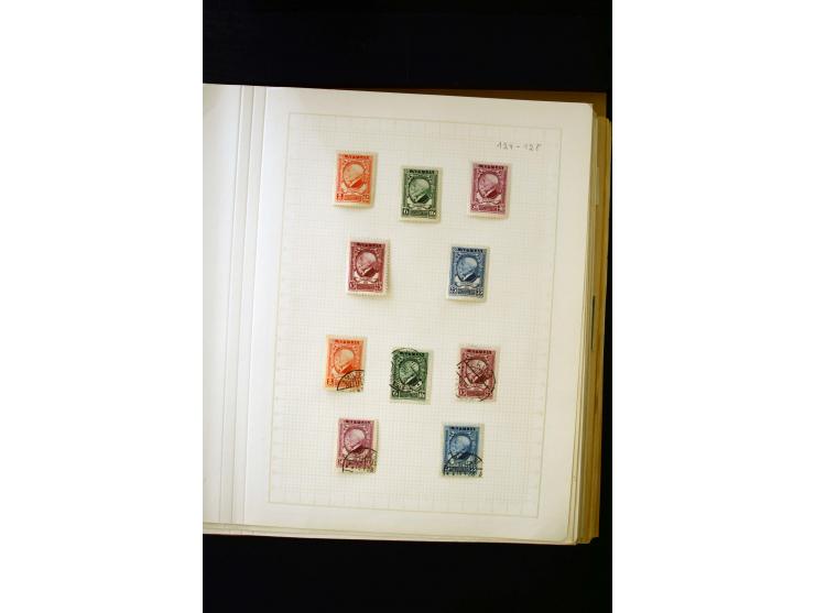 1918/40, umfangreiche ungebrauchte/postfrische und gestempelte Sammlung, teils aufgezogen auf alten Blanko-Blättern und besch
