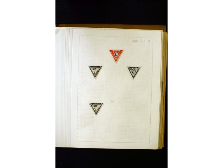 1918/40, umfangreiche ungebrauchte/postfrische und gestempelte Sammlung, teils aufgezogen auf alten Blanko-Blättern und besch