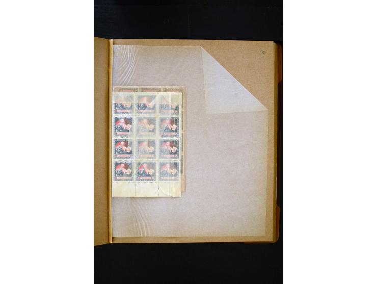 1918/40, umfangreiche ungebrauchte/postfrische und gestempelte Sammlung, teils aufgezogen auf alten Blanko-Blättern und besch