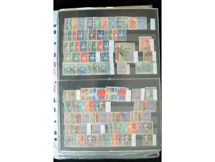 1852/2006, postfrischer, ungebrauchter und gestempelter Bestand mit u.a. Mi.-Nr. 48 (3), 66, 99-100, 132, 543 etc., dazu Bloc