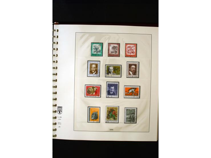 1850/1988, gestempelte Sammlung mit u.a. Mi.-Nr. 1 (2), 2 (2), 10-15I, 10-15II, 161-77, 518-23, 555, Bl.1 (Fotoattest Zenker 