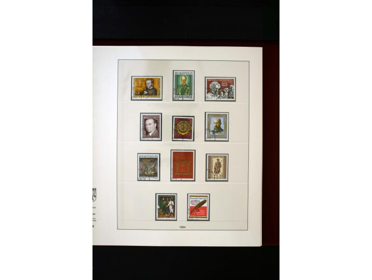 1850/1988, gestempelte Sammlung mit u.a. Mi.-Nr. 1 (2), 2 (2), 10-15I, 10-15II, 161-77, 518-23, 555, Bl.1 (Fotoattest Zenker 