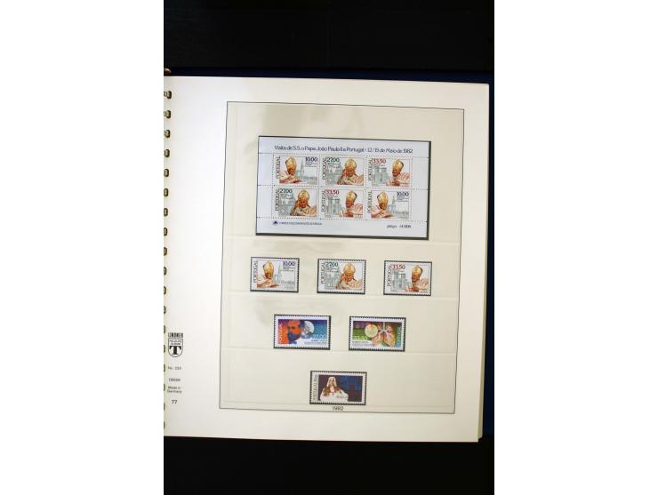 1934/88, postfrische Sammlung mit einigen wenigen ungebrauchten, in den Hauptnummern kpl., dazu Azoren, Madeira, Markenheftch