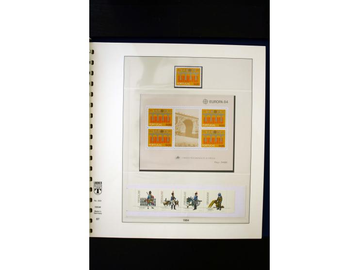 1934/88, postfrische Sammlung mit einigen wenigen ungebrauchten, in den Hauptnummern kpl., dazu Azoren, Madeira, Markenheftch