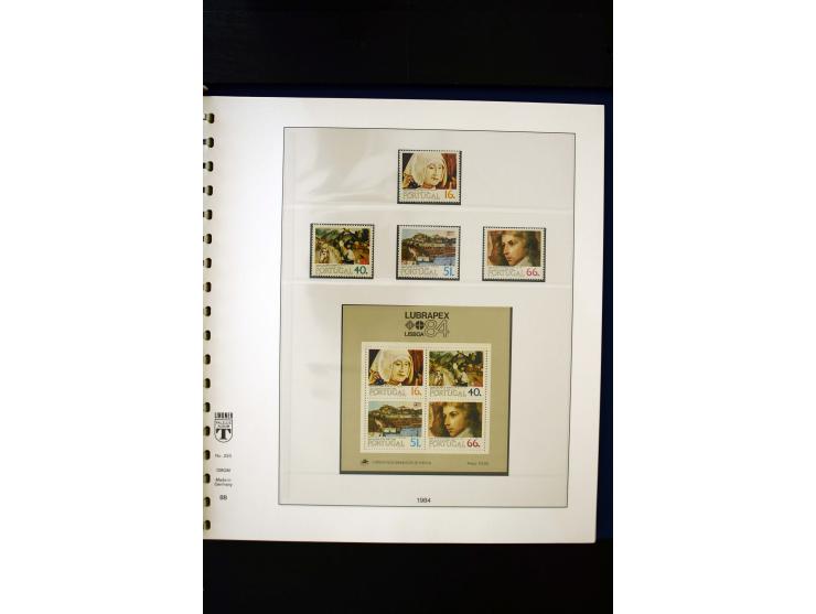 1934/88, postfrische Sammlung mit einigen wenigen ungebrauchten, in den Hauptnummern kpl., dazu Azoren, Madeira, Markenheftch
