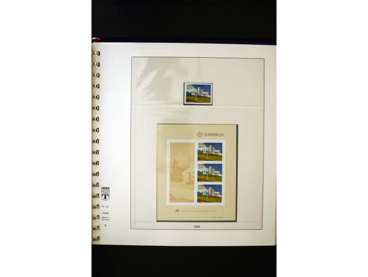 1934/88, postfrische Sammlung mit einigen wenigen ungebrauchten, in den Hauptnummern kpl., dazu Azoren, Madeira, Markenheftch