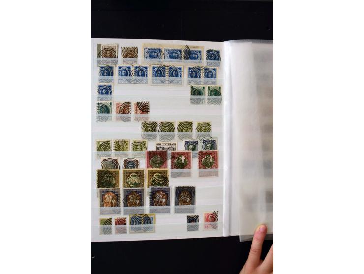 STUMME KRIEGSSTEMPEL: 1914/17, umfangreiche Sammlung von übe 1100 Marken/Briefstücken und Briefen/Karten, dabei viele veschie