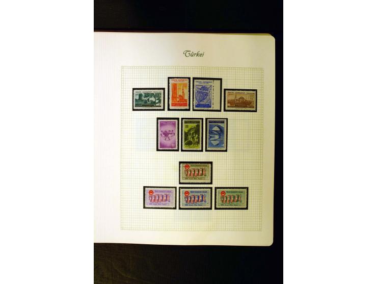 1863/1958, postfrische, ungebrauchte und gestempelte Sammlung mit u.a. Mi.-Nr. 229-45, 799-806, 913-34, 985-99, Porto, Zwangs