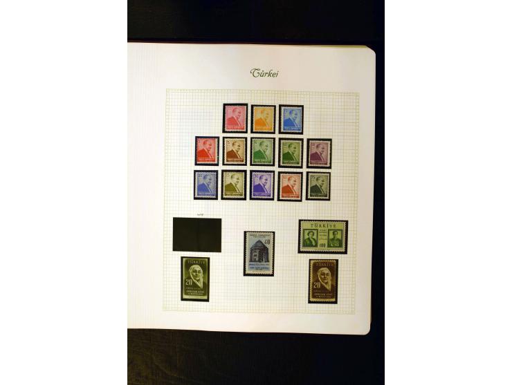 1863/1958, postfrische, ungebrauchte und gestempelte Sammlung mit u.a. Mi.-Nr. 229-45, 799-806, 913-34, 985-99, Porto, Zwangs
