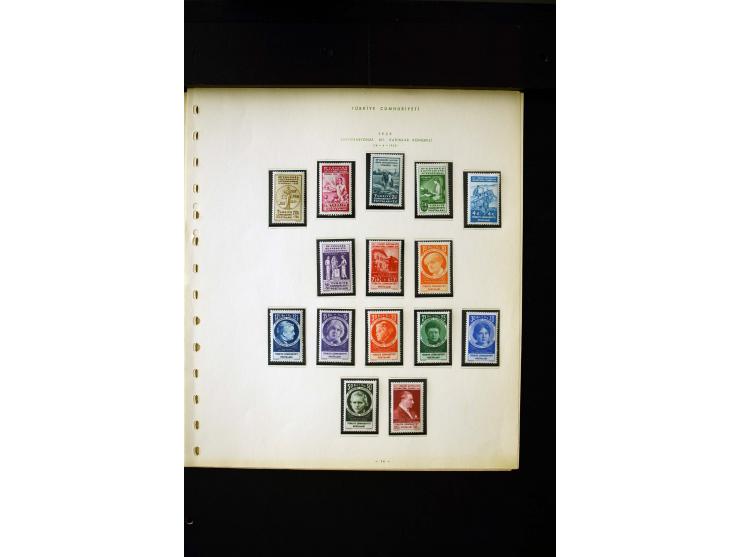 1923/40, ungebrauchte Sammlung mit Mi.-Nr. 799-806, 807-825, 985-999 etc.