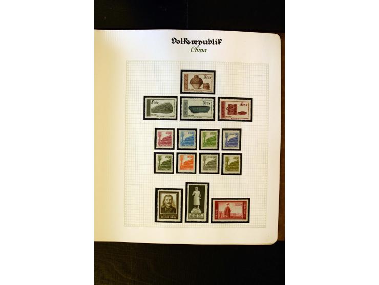 1949/58, postfrische Sammlung mit u.a. Mi.-Nr. 30, 31-34I, 35-48, 60-66, 67-76, Bl.1-6 etc., dazu Bürgerkriegsausgaben mit u.