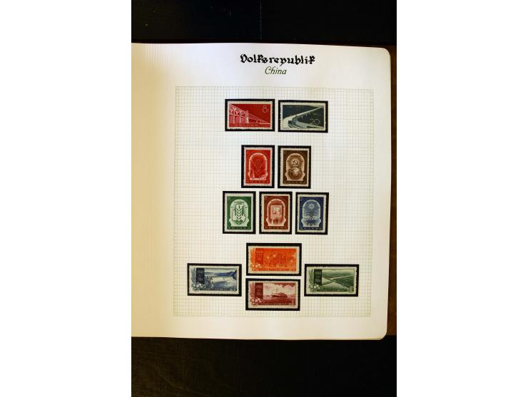 1949/58, postfrische Sammlung mit u.a. Mi.-Nr. 30, 31-34I, 35-48, 60-66, 67-76, Bl.1-6 etc., dazu Bürgerkriegsausgaben mit u.