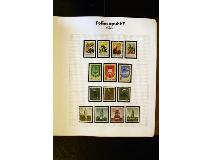 1949/58, postfrische Sammlung mit u.a. Mi.-Nr. 30, 31-34I, 35-48, 60-66, 67-76, Bl.1-6 etc., dazu Bürgerkriegsausgaben mit u.