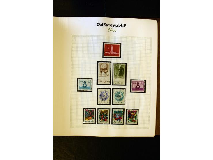 1949/58, postfrische Sammlung mit u.a. Mi.-Nr. 30, 31-34I, 35-48, 60-66, 67-76, Bl.1-6 etc., dazu Bürgerkriegsausgaben mit u.