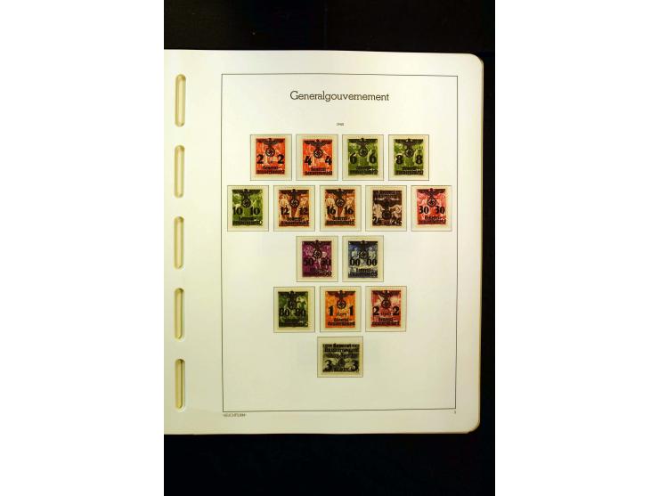 1919/45, postfrische und ungebrauchte Sammlung, ab Weimar kpl., dazu etwas Besetzung II mit u.a. Theresienstadt-Zulassungsmar