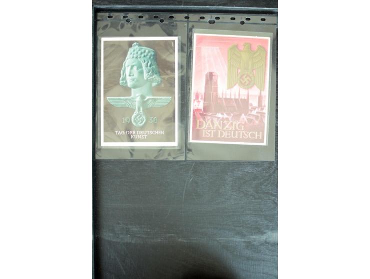 1933/45, kleine Sammlung Propaganda mit Karten, u.a. farbiger Austellungskarte "Bolschewismus ohne Maske", 3 unbenutzte Juden