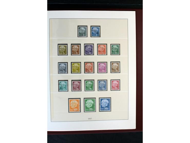 1920/59, postfrische und ungebrauchte Sammlung mit u.a. Mi.-Nr. 128-34, 151-57, 161-67, 226-38I, Bl.1 und2 etc., dazu gestemp