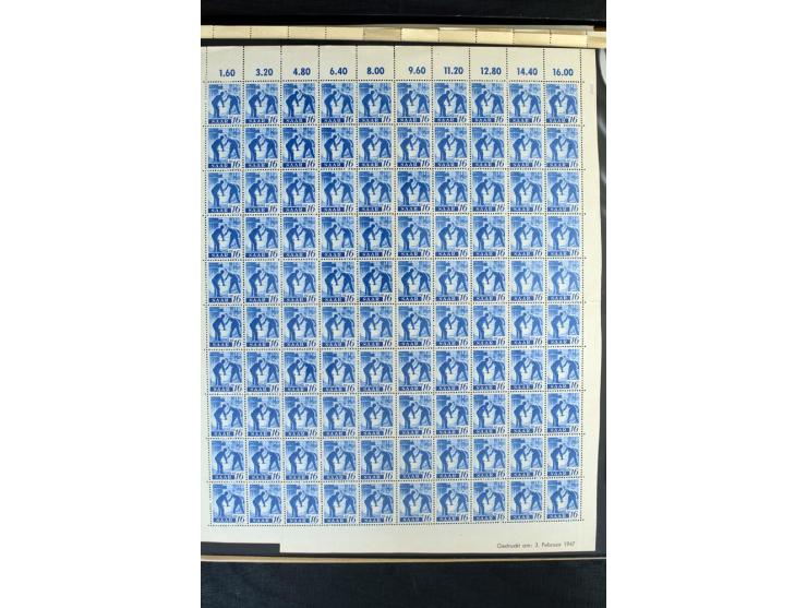 1920/59, postfrische und ungebrauchte Sammlung mit u.a. Mi.-Nr. 128-34, 151-57, 161-67, 226-38I, Bl.1 und2 etc., dazu gestemp