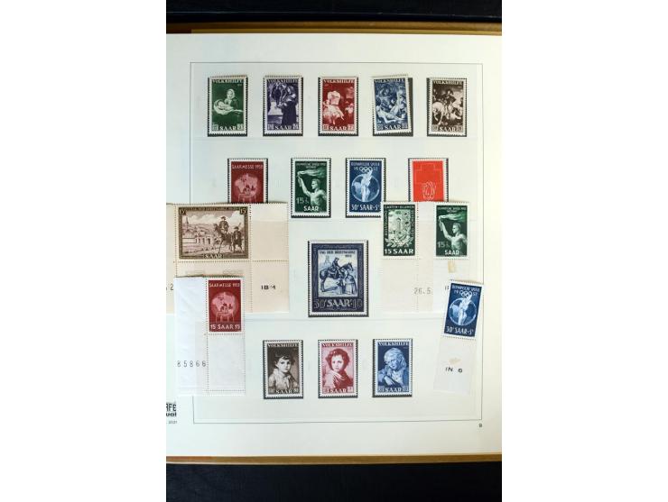 1920/59, postfrische und ungebrauchte Sammlung mit u.a. Mi.-Nr. 128-34, 151-57, 161-67, 226-38I, Bl.1 und2 etc., dazu gestemp