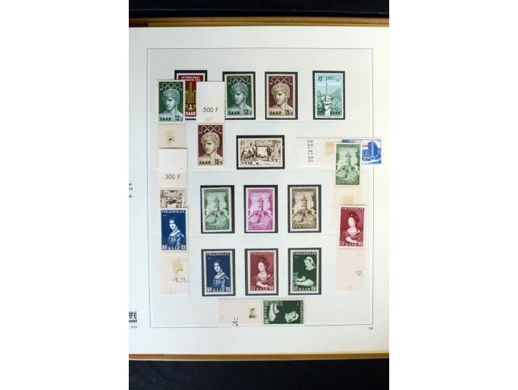 1920/59, postfrische und ungebrauchte Sammlung mit u.a. Mi.-Nr. 128-34, 151-57, 161-67, 226-38I, Bl.1 und2 etc., dazu gestemp