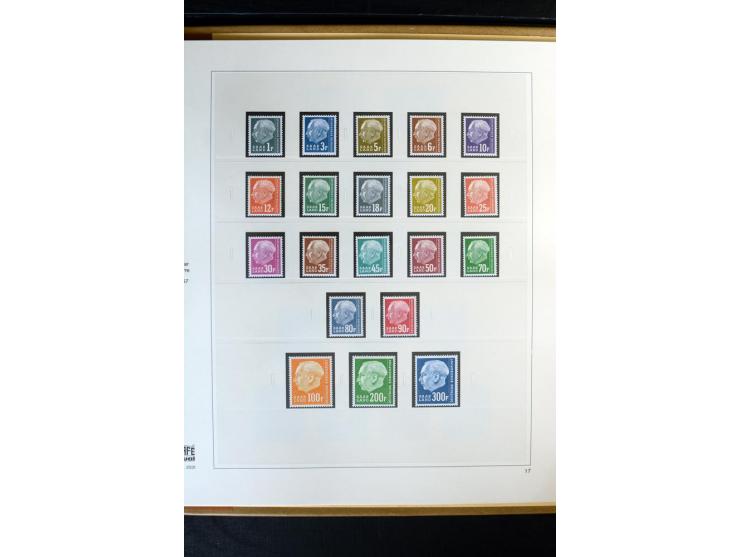 1920/59, postfrische und ungebrauchte Sammlung mit u.a. Mi.-Nr. 128-34, 151-57, 161-67, 226-38I, Bl.1 und2 etc., dazu gestemp