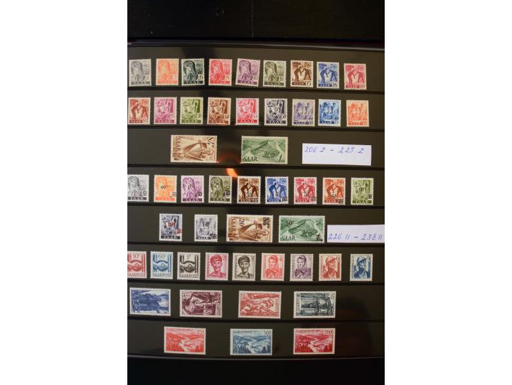 1947/56, sehr schöne postfrische und gestempelte Sammlung in den Hauptnummern weit überkomplett mit einer Vielzahl an Besonde