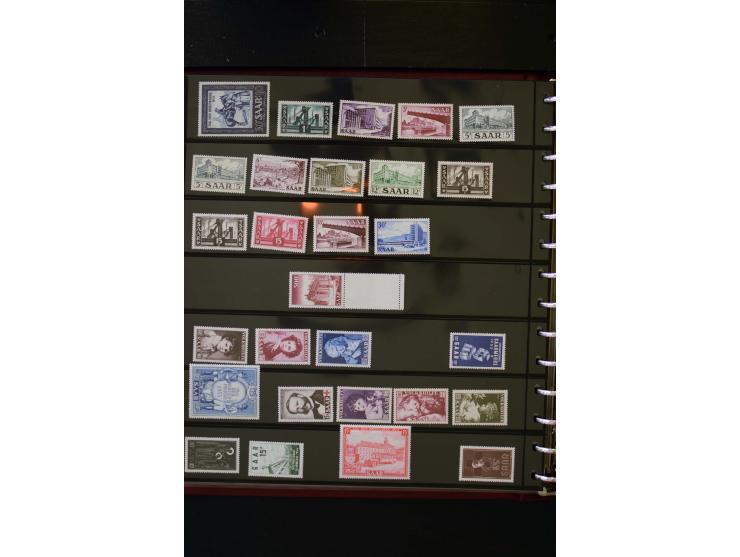 1947/56, sehr schöne postfrische und gestempelte Sammlung in den Hauptnummern weit überkomplett mit einer Vielzahl an Besonde