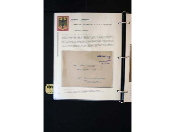  1945/1949, sehr umfangreiche Sammlung aller Zonen mit einigen hundert Briefen, Karten und Ganzsachen auf Austellungsblättern