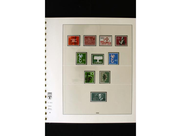 1949/2006, in den Hauptnummern bis 2002 komplette postfrische Sammlung, dazu 1994-2006 komplett in Zehnerbogen