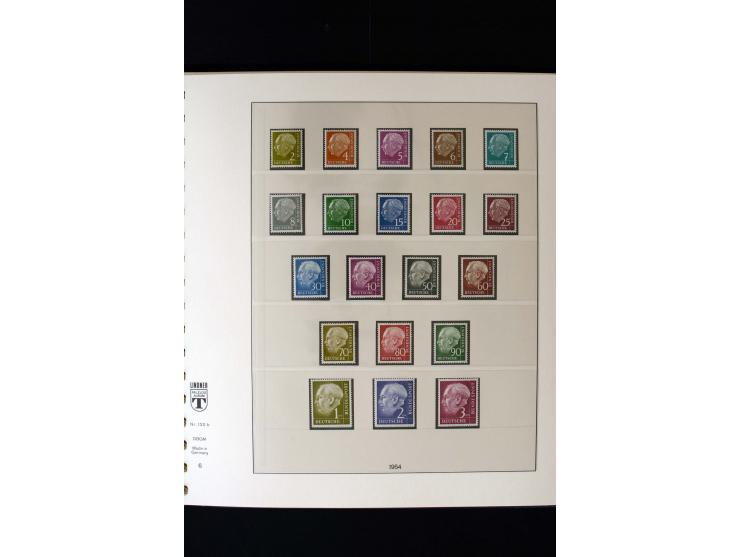1949/2006, in den Hauptnummern bis 2002 komplette postfrische Sammlung, dazu 1994-2006 komplett in Zehnerbogen