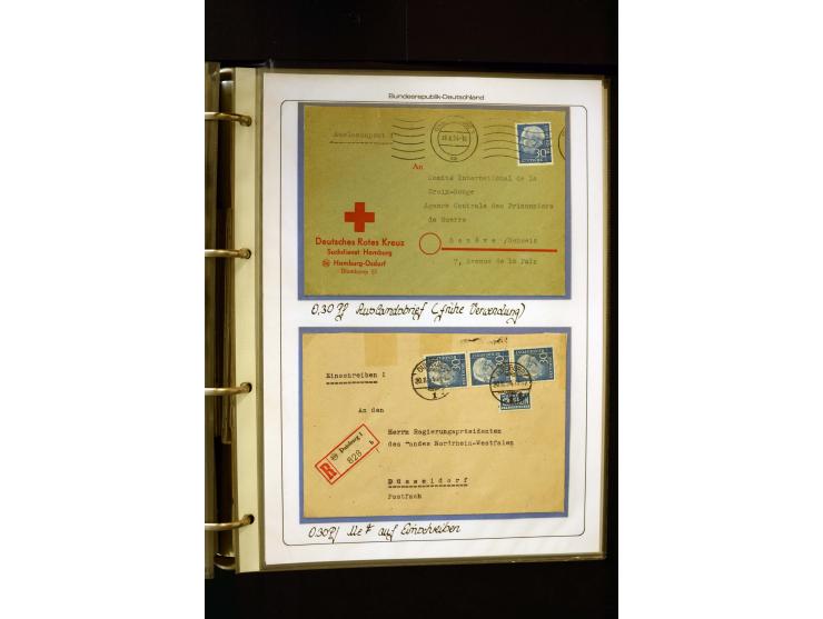 1954/1964, Ausstellungs-Sammlung "HEUSS I" in 2 Ordnern mit vielen besseren Einzel- und Mehrfachfrankaturen, reichlich Portos