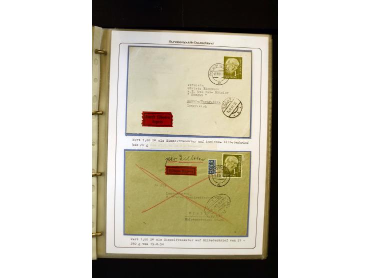 1954/1964, Ausstellungs-Sammlung "HEUSS I" in 2 Ordnern mit vielen besseren Einzel- und Mehrfachfrankaturen, reichlich Portos
