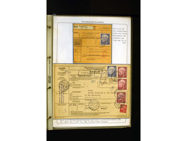 1954/1964, Ausstellungs-Sammlung "HEUSS I" in 2 Ordnern mit vielen besseren Einzel- und Mehrfachfrankaturen, reichlich Portos