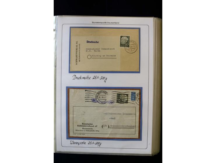 1954/1964, Ausstellungs-Sammlung "HEUSS I" in 2 Ordnern mit vielen besseren Einzel- und Mehrfachfrankaturen, reichlich Portos