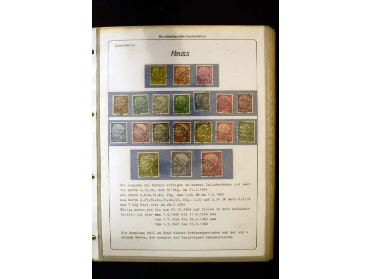 1954/1964, Ausstellungs-Sammlung "HEUSS I" in 2 Ordnern mit vielen besseren Einzel- und Mehrfachfrankaturen, reichlich Portos