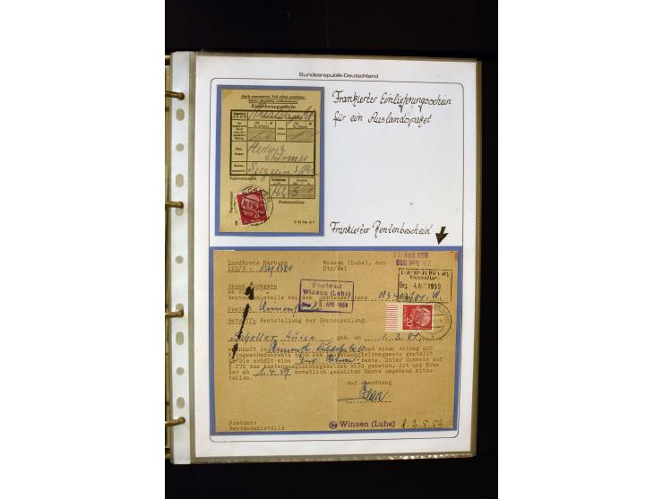 1954/1964, Ausstellungs-Sammlung "HEUSS I" in 2 Ordnern mit vielen besseren Einzel- und Mehrfachfrankaturen, reichlich Portos