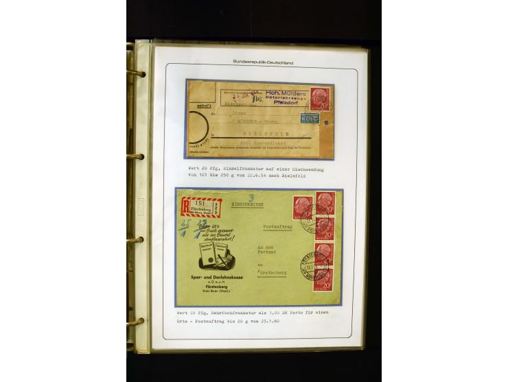 1954/1964, Ausstellungs-Sammlung "HEUSS I" in 2 Ordnern mit vielen besseren Einzel- und Mehrfachfrankaturen, reichlich Portos