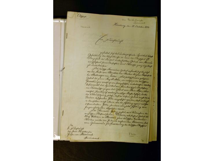 1889/1900, interessante Sammlung mit zwei losen Marken, 32 Briefstücken und 21 Briefen und Ganzsachenkarten, dabei u.a.Mi.-Nr