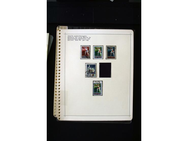 1920/21, Surcharge on Liberation of Courland and Constitutional Assembly, unused and used collection with many varieties like