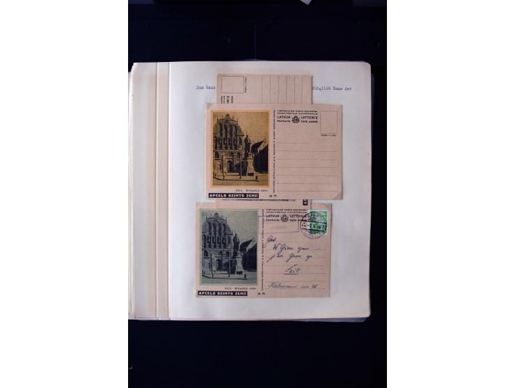  TOURIST PICTURE POSTCARDS: More than 150 cards in yellow, green and grey, many used, mostly fine