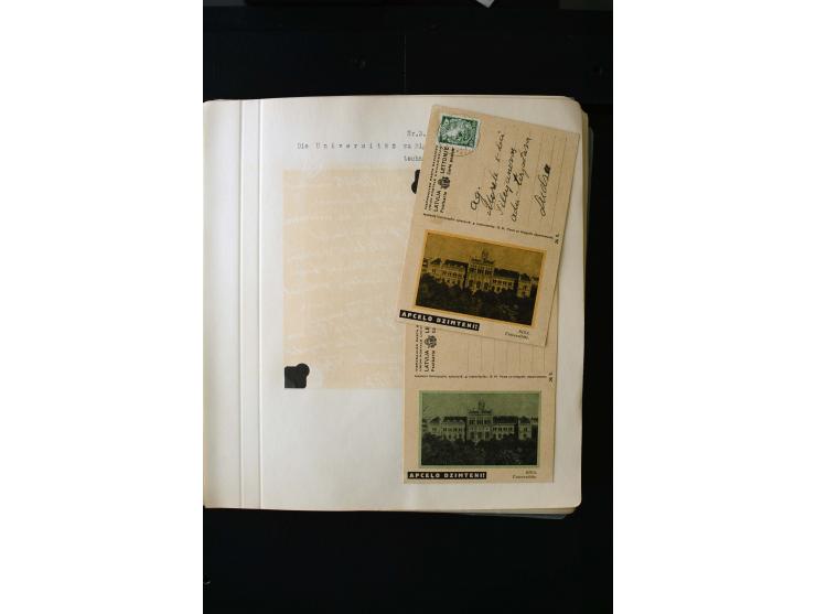  TOURIST PICTURE POSTCARDS: More than 150 cards in yellow, green and grey, many used, mostly fine