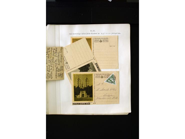  TOURIST PICTURE POSTCARDS: More than 150 cards in yellow, green and grey, many used, mostly fine