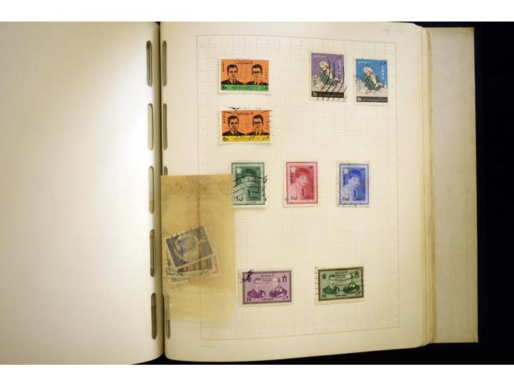 1880/1960 (ca.), Partie im Karton, dabei Aufständischenmarken. etc.