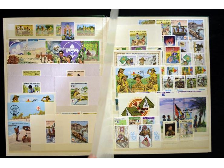 PFADFINDER (SCOUTS): 1918/83 (ca.), fast ausschließlich postfrische, sehr reichhaltige Sammlung, dabei Blocks, Gold- und Silb